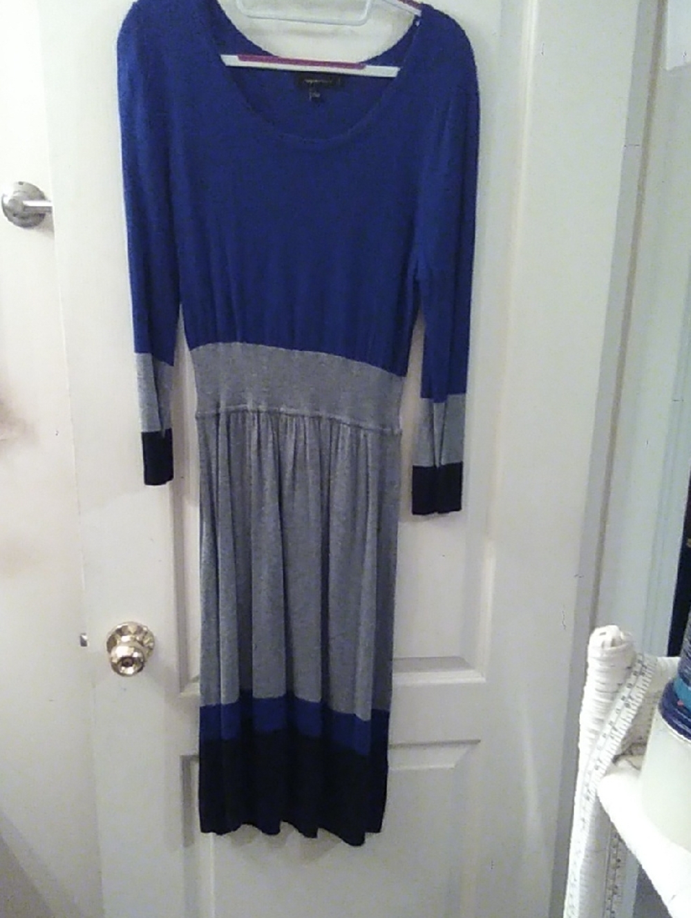 Colorblock Long Sleeve Knit Dress in Blue and Gray